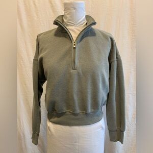 🎁 Boxing Week Mix & Match - 2 for $24 - Sage Green Half Zip Cropped Sweatshirt
